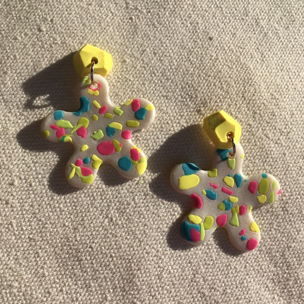 Bright flower earrings!